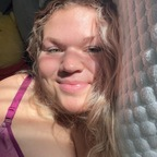 ellie_bangs OnlyFans Leaked 

 profile picture