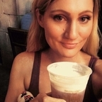 Download hollyj OnlyFans leaks for free 

 profile picture