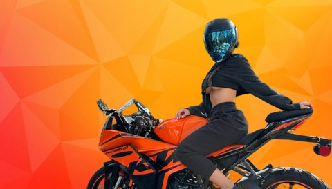 Header of lauryn