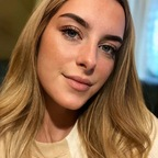 lisaa22 OnlyFans Leaks 

 profile picture