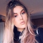 mollyfay (Molly) OnlyFans Leaks 

 profile picture