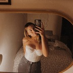 Veronica @veronica_rose Leaks OnlyFans 

 profile picture